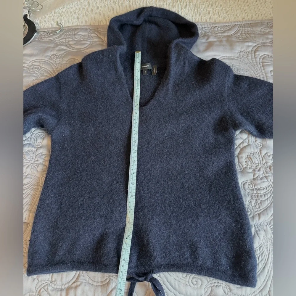 Theory Deep Navy V-Neck Cashmere Sweater Relaxed Hoodie - Picture 12 of 15